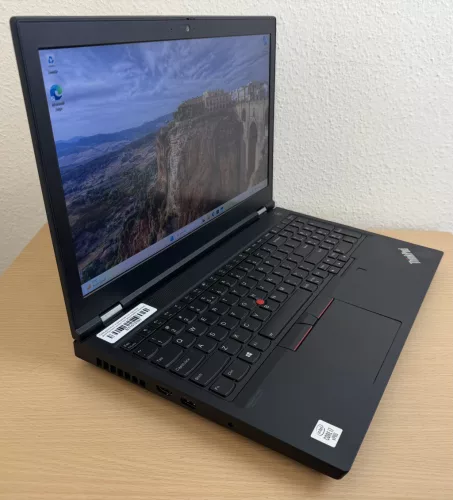 Lenovo Thinkpad P15 Gen 1 Workstation laptop (15,6FHD/i7-10850H/32GB/1TB/NvidiaT1000)