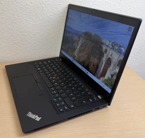 Lenovo Thinkpad X390 laptop (13,3FHD/I5-8265U/8GB/256NVMe)