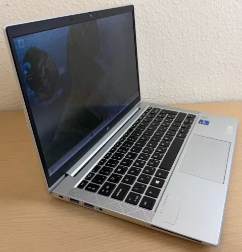 HP Elitebook 830 G8 laptop (13,3FHD/I7-1185G7/16GB/512NVMe/Magyar)