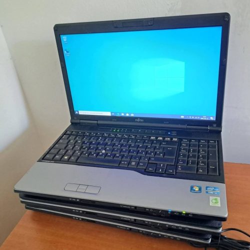 Fujitsu E752 laptop (15,6/i3-G3/16GB/512SSD) - Garancia X