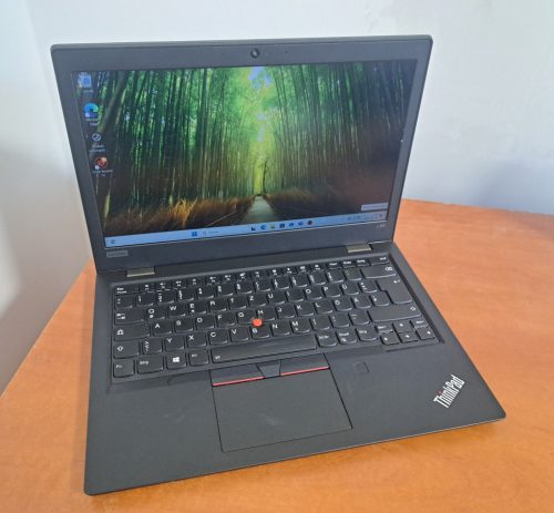 Lenovo Thinkpad L380 érintőképernyős laptop (13,3FHD/i5-G8/8GB/256SSD/Win11)