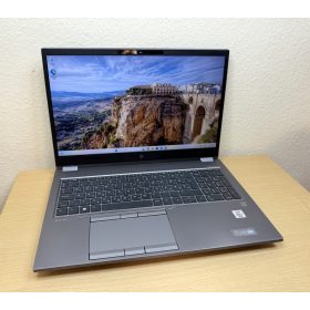 HP Zbook Fury 15 G7 Workstation laptop - Magyar világítós