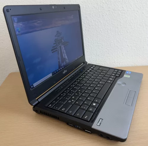 Fujitsu Lifebook S792 laptop (13,3/i5-G3/4GB/160HDD)