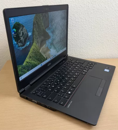 Fujitsu Lifebook U747 laptop (14FHD/I5-7200U/8GB/256SSD)