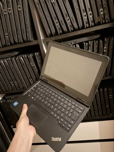 RAM-SSD nélkül Lenovo Yoga 11E laptop-tablet 2in1