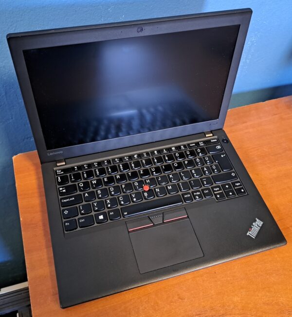 Lenovo Thinkpad X270 laptop (12,5/i5-G7/8GB/256SSD/Magyar)
