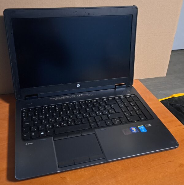 Sérült HP Zbook 15 laptop (I7-G4MQ/16GB/128SSD/Nvidia2GB/MagyarVilágítós)