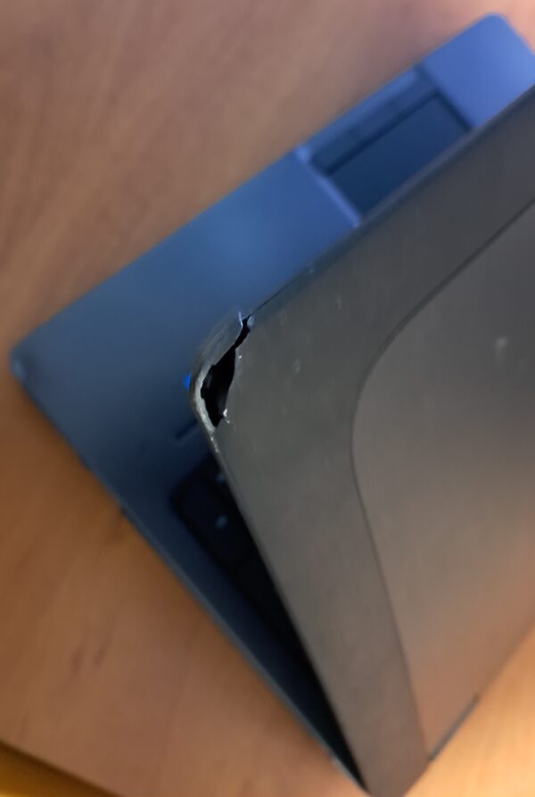 Sérült HP Zbook 15 laptop (I7-G4MQ/16GB/128SSD/Nvidia2GB/MagyarVilágítós) - Image 5