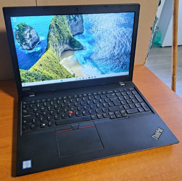 Lenovo Thinkpad L590 laptop (15,6FHD/I5-G8/8GB/256SSD/Win11)