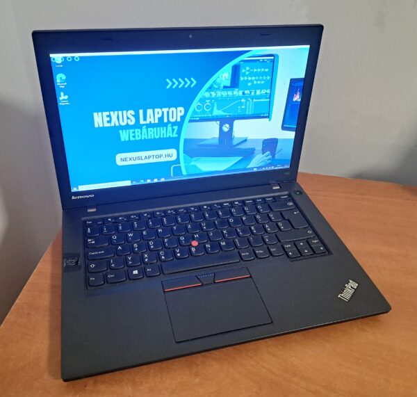 Újszerű Lenovo Thinkpad T450 laptop (14HD+/I5-G5/8GB/256SSD/Magyar)