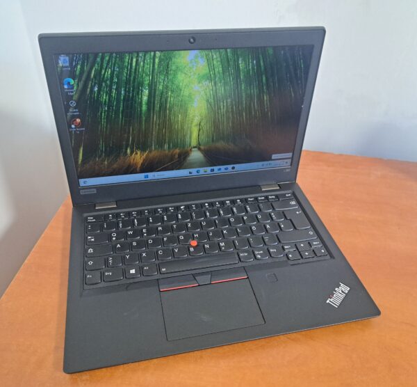 Lenovo Thinkpad L380 érintőképernyős laptop (13,3FHD/i5-G8/8GB/256SSD/Win11)